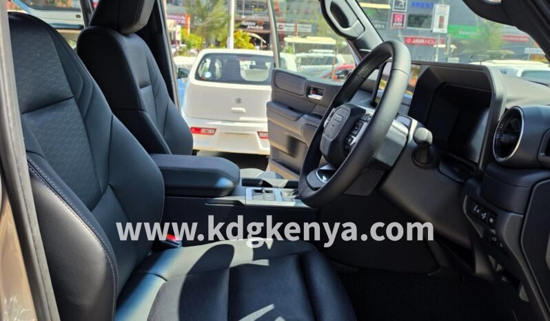 
								TOYOTA LANDCRUISER PRADO ( KAKADU 7 SEATER ) full									