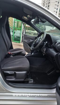 
TOYOTA YARIS (  X GRADE ) full									