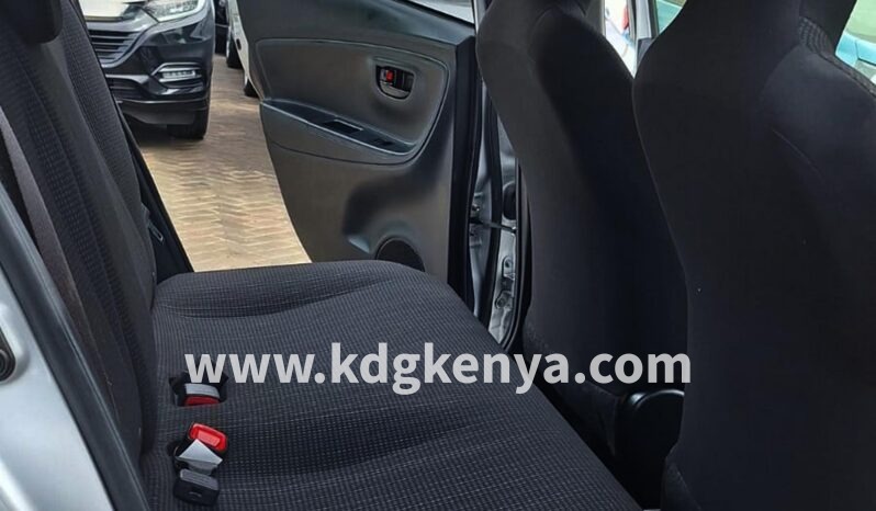 
								TOYOTA- VITZ ( HYBRID F) full									