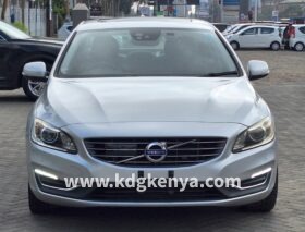 VOLVO – S60 (S60 / D4 CLASSIC)