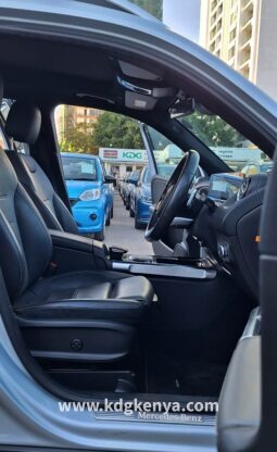 
										MERCEDES BENZ GLB ( 200D 7 SEATER ) full									