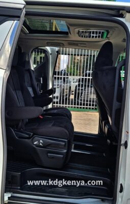 
										TOYOTA VELLFIRE ( 2.5X  6 SEATER ) full									