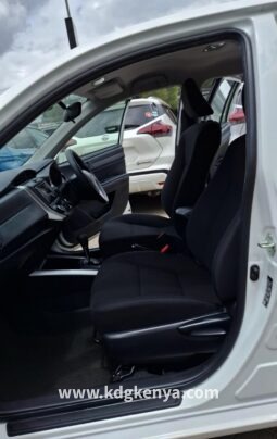 
										TOYOTA CORROLA FIELDER  (HYBRID / 2WD) full									