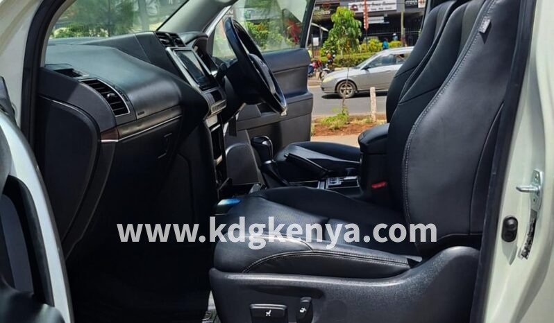 
								TOYOTA- LAND CRUISER PRADO (  TX ) full									