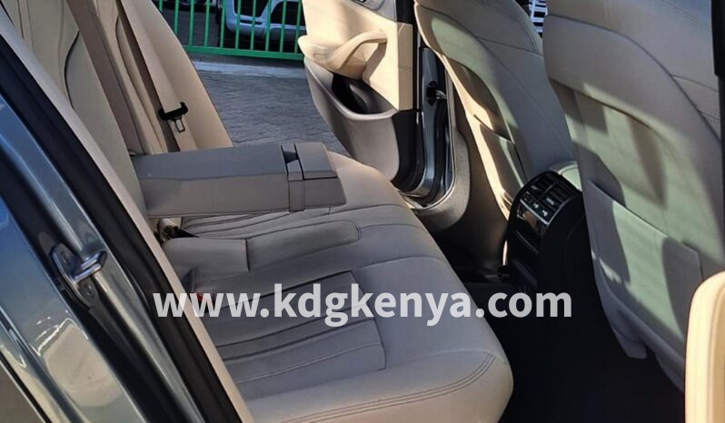 
								BMW 523I (2.0L) full									