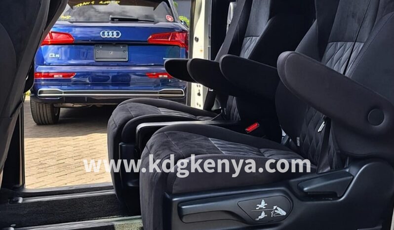 
								TOYOTA VELLFIRE ( 2.5X  6 SEATER ) full									