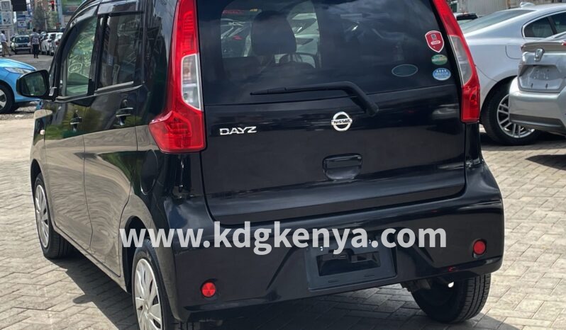 
								NISSAN DAYZ ( FF) full									