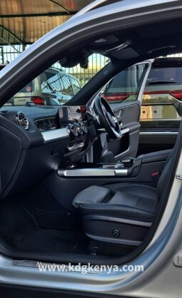 
										MERCEDES BENZ GLB ( 200D 7 SEATER ) full									