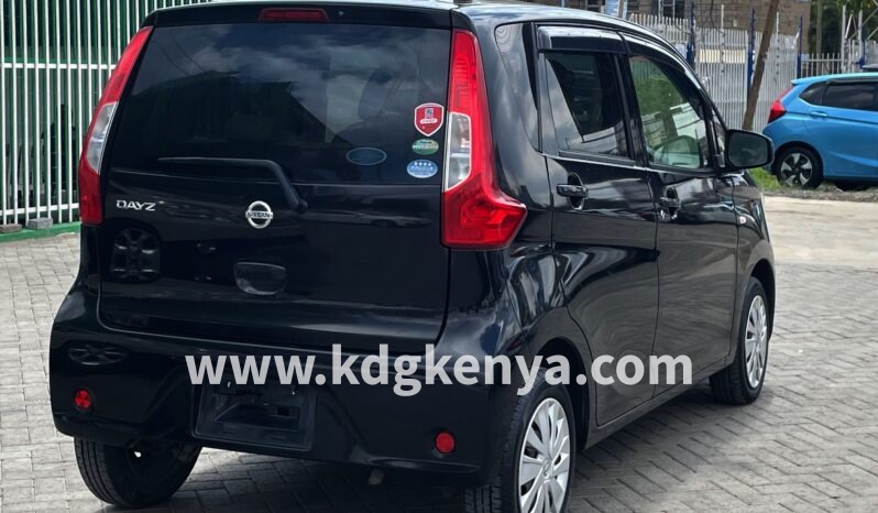 
								NISSAN DAYZ ( FF) full									