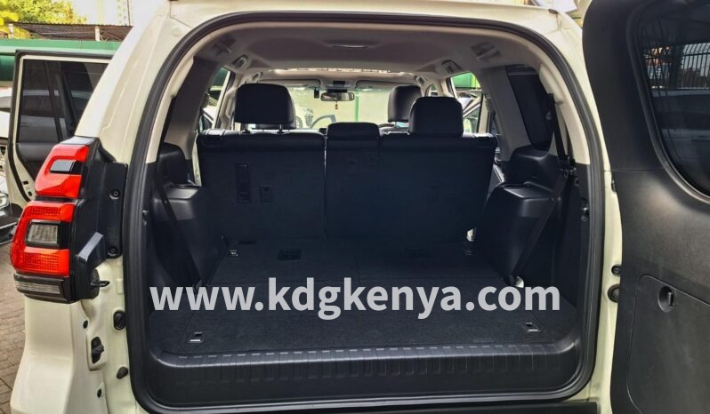 
								TOYOTA – LAND CRUISER PRADO (TX / 7 SEATER) full									