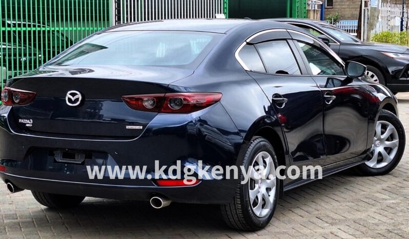 
								MAZDA – MAZDA 3  ( 15C corporate specif ) full									