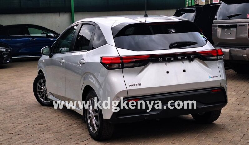 
								NISSAN NOTE FF ( S GRADE ) full									