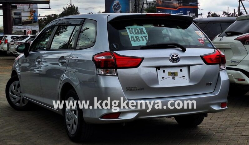 
								TOYOTA COROLLA FIELDER FF ( EX HYBRID ) full									