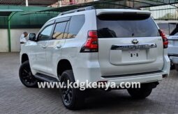 
										TOYOTA – LAND CRUISER PRADO (TX / 7 SEATER) full									
