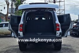 
TOYOTA-LANDCRUISER PRADO J250 (TX  L Package / 4WD / 7 full									