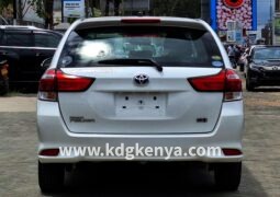 
										TOYOTA CORROLA FIELDER  (HYBRID / 2WD) full									