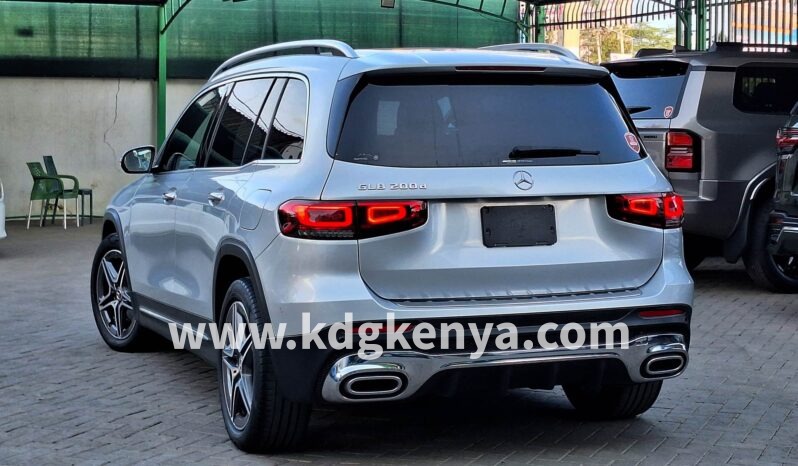 
								MERCEDES BENZ GLB ( 200D 7 SEATER ) full									