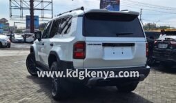 
TOYOTA-LANDCRUISER PRADO J250 (TX  L Package / 4WD / 7 full									