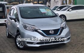 NISSAN NOTE  ( E- POWER X )
