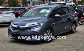 HONDA SHUTTLE ( HYBRID X HONDA SENSING )