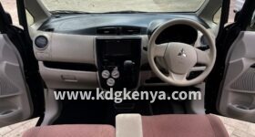 MITSUBISHI EK WAGON ( M e- assist )