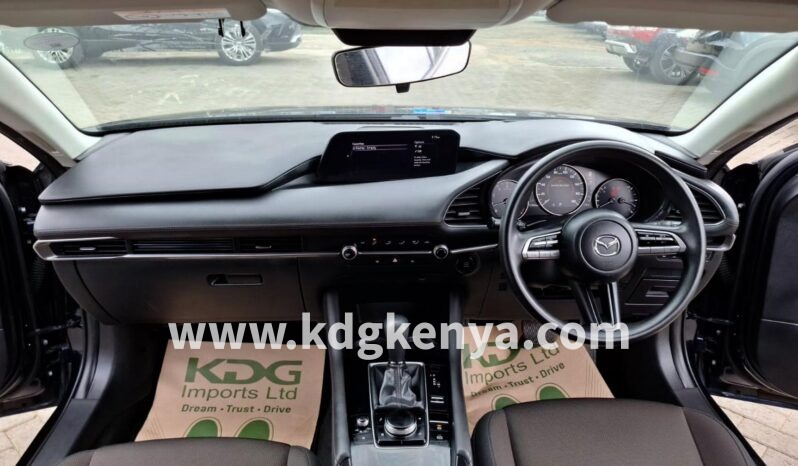 
								MAZDA – MAZDA 3  ( 15C corporate specif ) full									