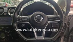 NISSAN NOTE  ( E- POWER X )