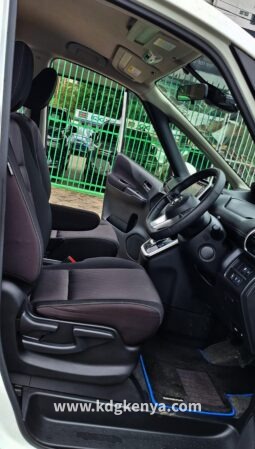 
										NISSAN SERENA  FF ( HIGHWAY STAR V ) full									