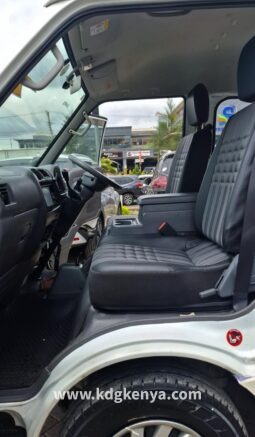 
										MAZDA BONGO full									