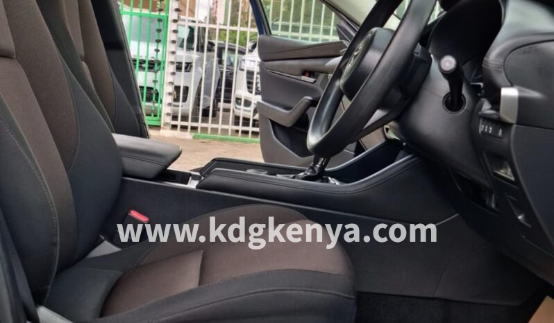 
								MAZDA – MAZDA 3  ( 15C corporate specif ) full									