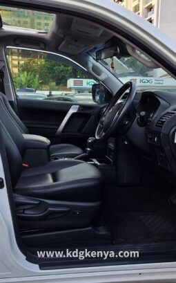 
										TOYOTA – LAND CRUISER PRADO (TX / 7 SEATER) full									