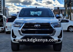 TOYOTA HILLUX PICK UP ( GRADE Z 4WD DIESEL )