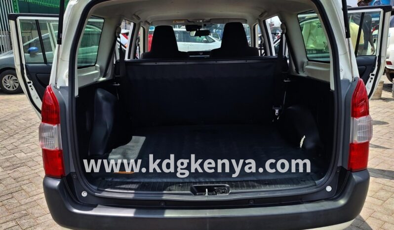 
TOYOTA PROBOX VAN FF ( DX CORMFOT ) full									