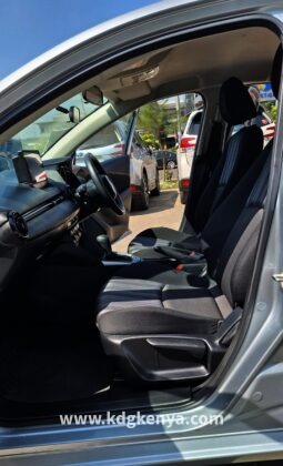 
										MAZDA ( MAZDA 2 ) full									