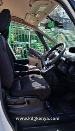 NISSAN SERENA ( FF ) full