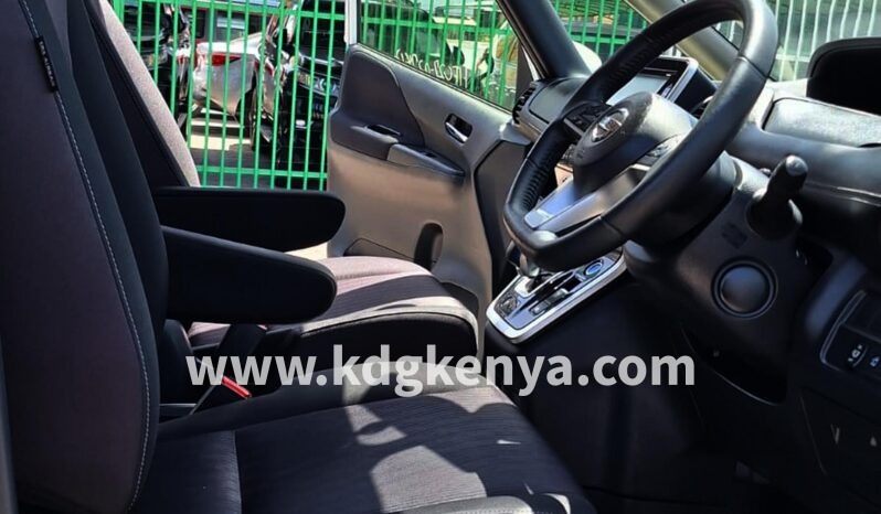 
NISSAN SERENA (  FF ) full									