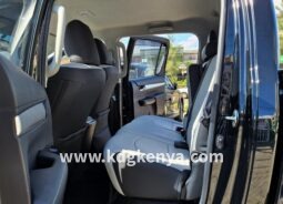 
TOYOTA HILLUX PICK UP PART4WD DIESEL ( XGRADE ) full									