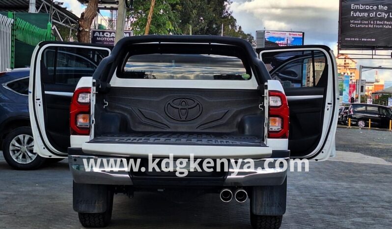 
								TOYOTA HILLUX PICK UP ( GRADE Z 4WD DIESEL ) full									
