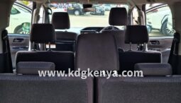 
TOYOTA NOAH  2WD ( X GRADE/ 7 SAETER ) full									