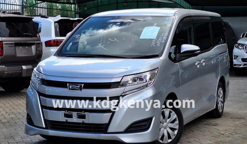 
TOYOTA NOAH  2WD ( X GRADE/ 7 SAETER ) full									