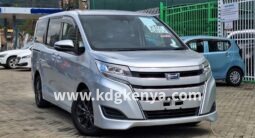TOYOTA NOAH FF ( HYBRID- 7 SEATER )