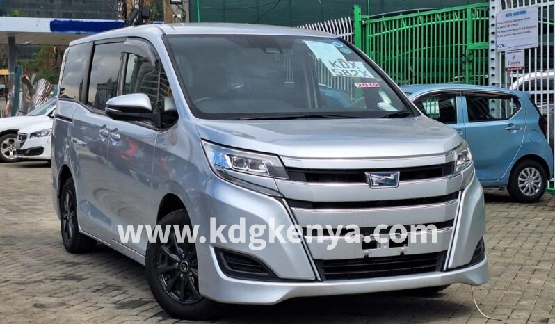 
								TOYOTA NOAH FF ( HYBRID- 7 SEATER ) full									