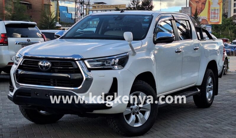 
								TOYOTA HILLUX PICK UP ( GRADE Z 4WD DIESEL ) full									