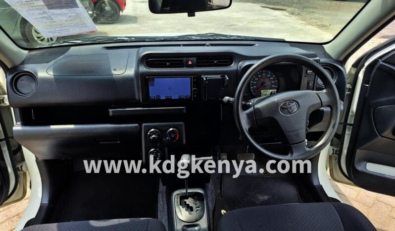
TOYOTA PROBOX VAN FF ( DX CORMFOT ) full									