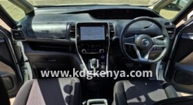 NISSAN SERENA (  FF )