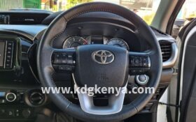 TOYOTA HILLUX PICK UP ( GRADE Z 4WD DIESEL )