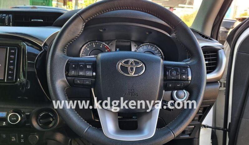
								TOYOTA HILLUX PICK UP ( GRADE Z 4WD DIESEL ) full									
