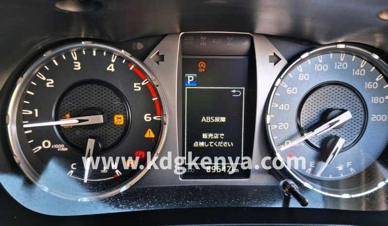 
								TOYOTA HILLUX PICK UP ( GRADE Z 4WD DIESEL ) full									