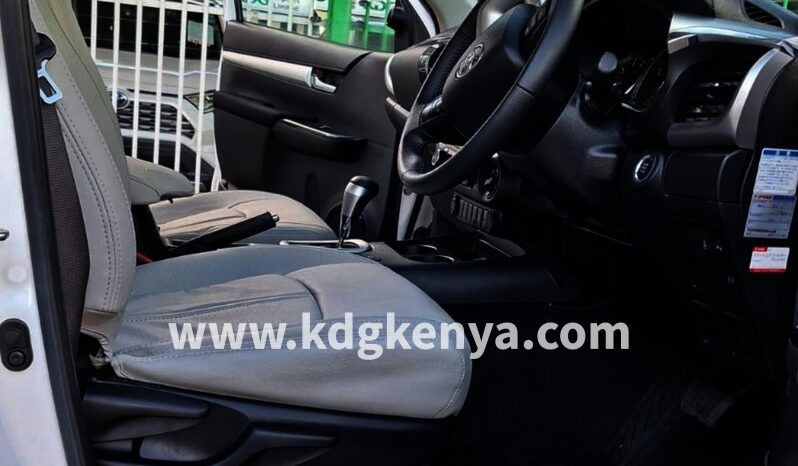 
								TOYOTA HILLUX PICK UP ( GRADE Z 4WD DIESEL ) full									