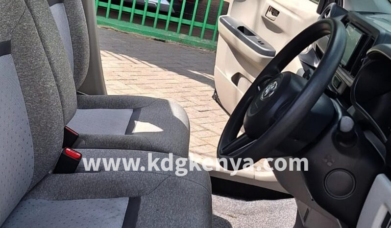 
TOYOTA PASSO FF  ( X L PACKAGE S ) full									